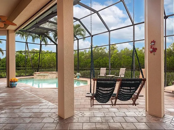 $1,490,000 | 1749 Supreme Court, Naples, FL 34110