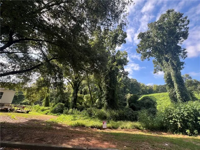 a view of a street view