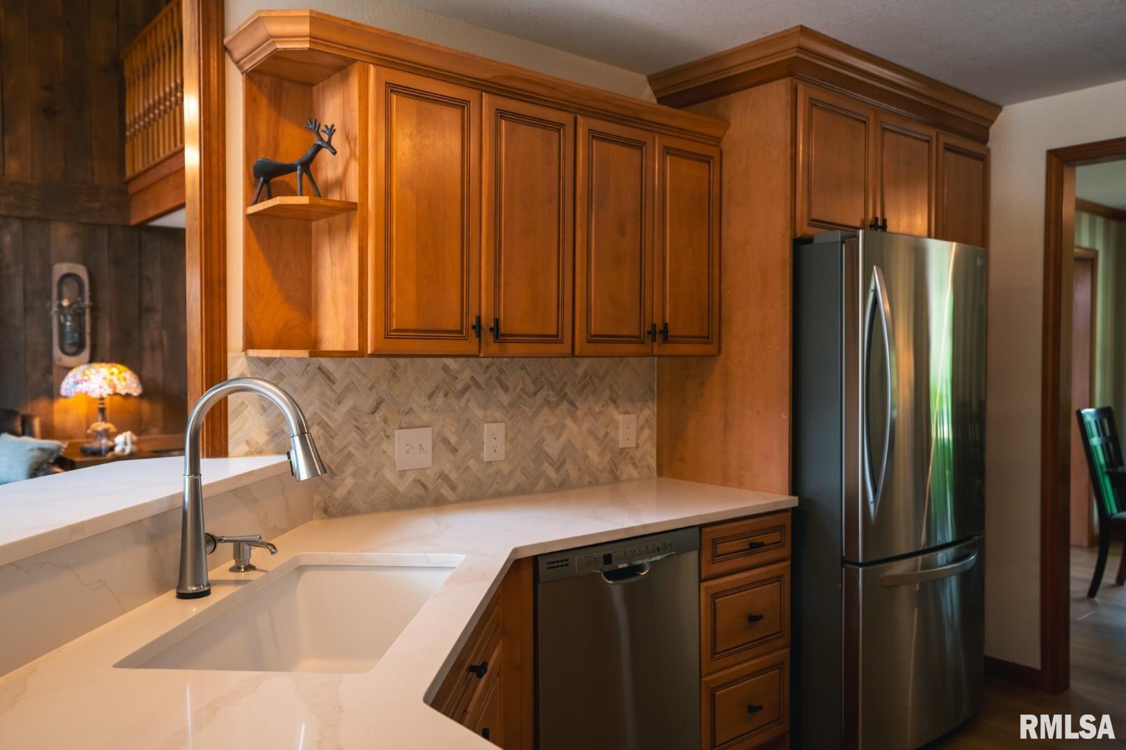 12481 Timber Ridge Godfrey, IL 62035 - Photo 13 of 98