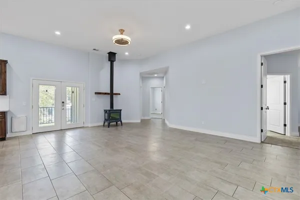 $565,000 | 127 Medlar Drive, Cedar Creek, TX 78612
