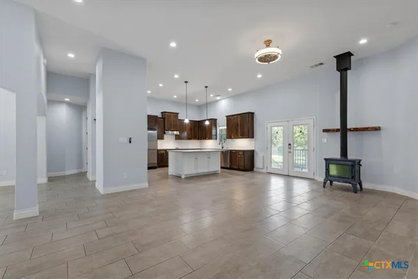 $565,000 | 127 Medlar Drive, Cedar Creek, TX 78612