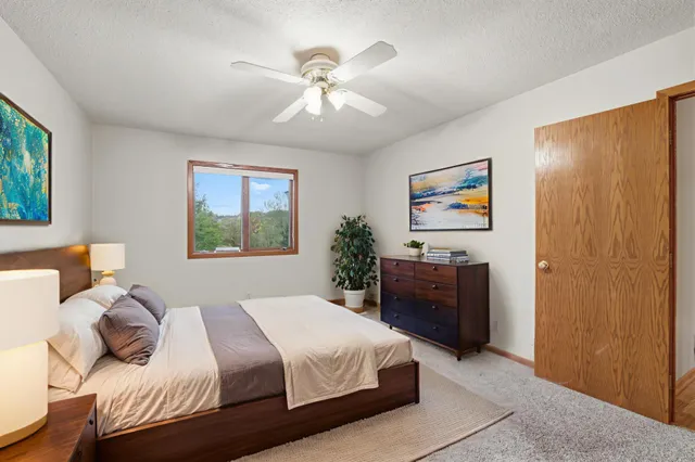 $275,000 | 16 West Woodridge Drive, Belle Plaine, MN 56011