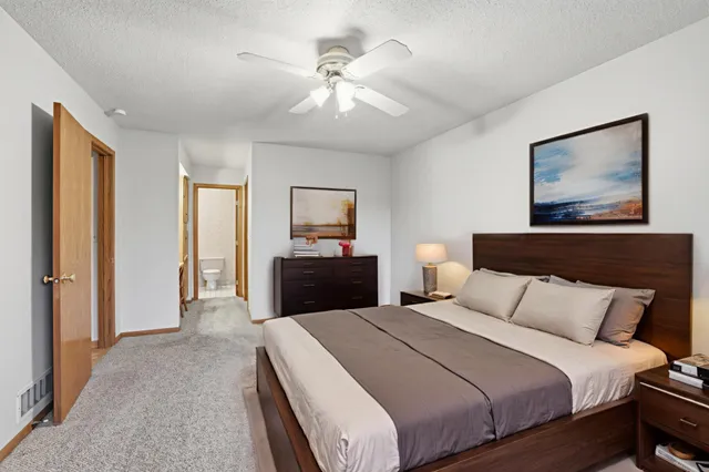 $275,000 | 16 West Woodridge Drive, Belle Plaine, MN 56011