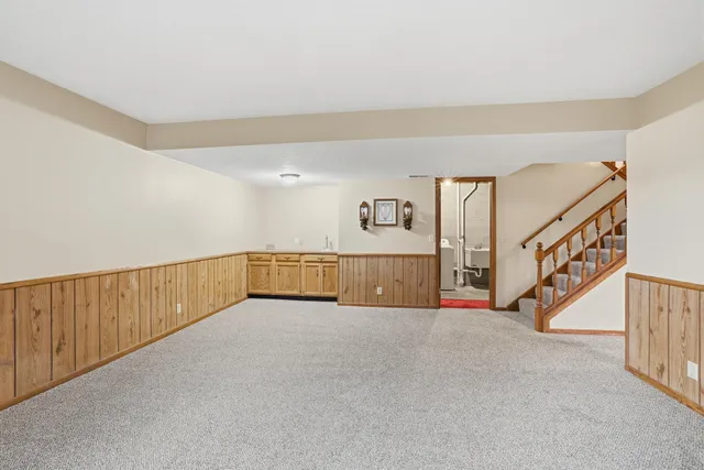 $275,000 | 16 West Woodridge Drive, Belle Plaine, MN 56011