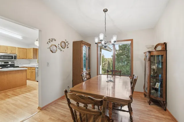 $275,000 | 16 West Woodridge Drive, Belle Plaine, MN 56011