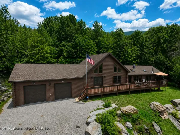 $949,999 | 195 Haynes Hollow Road, Hardenburgh, NY 12406