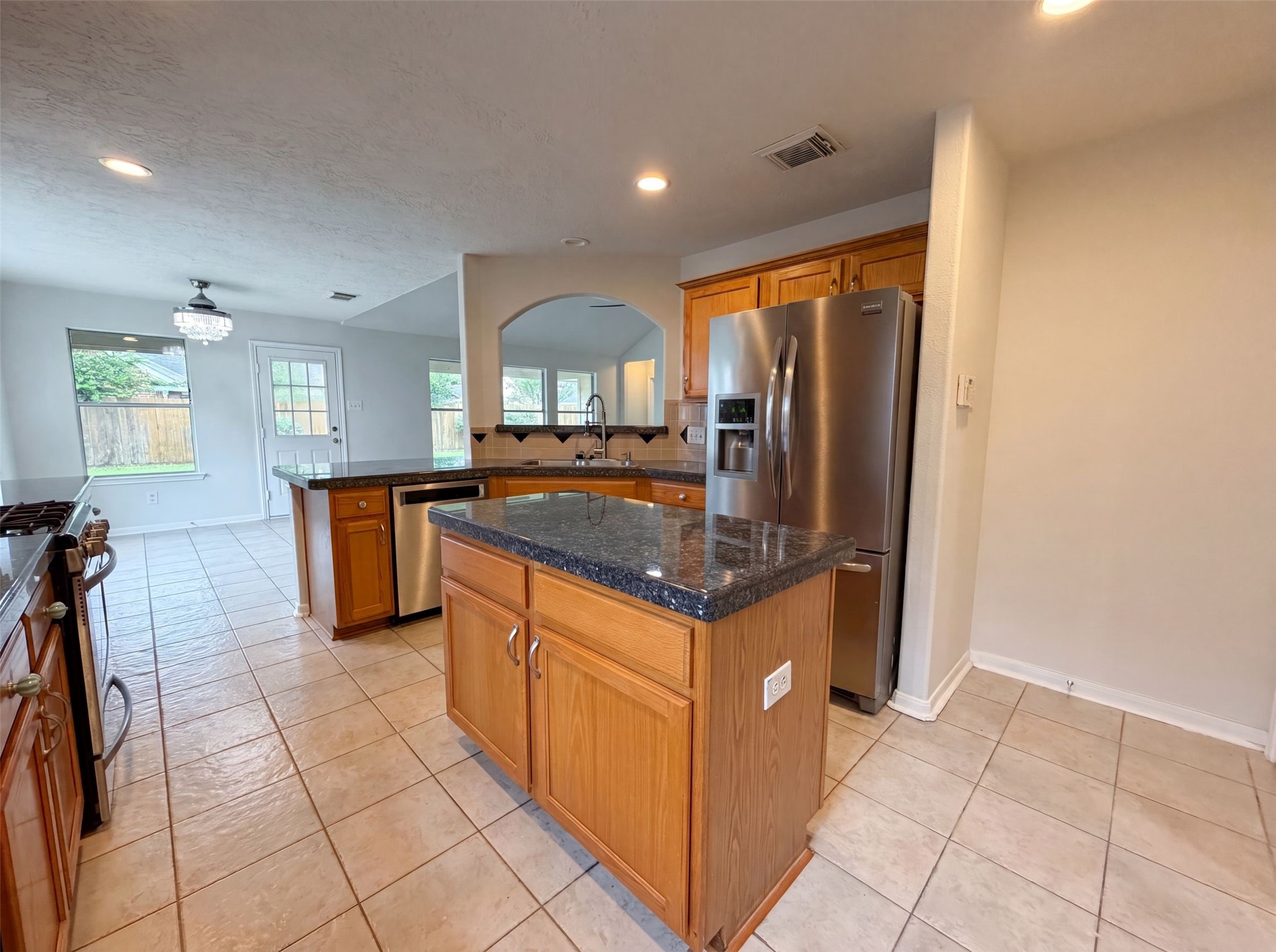 2127 Hannover Way Spring, TX 77388 - Photo 7 of 20