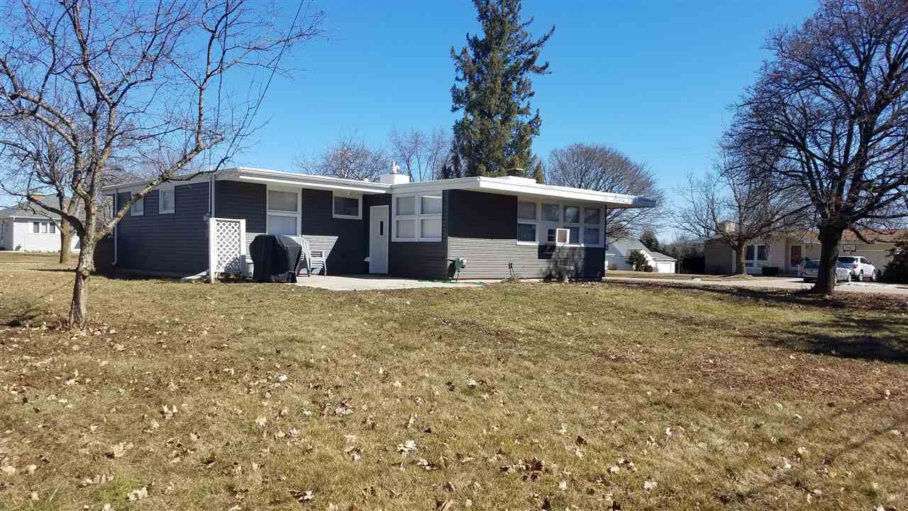 999 Glencoe Road Alma, MI 48801 - Photo 3 of 31 1859507-2.JPG
