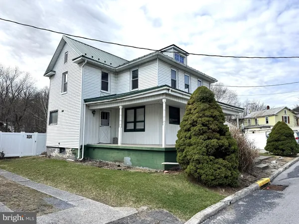 $179,000 | 12 Maclay Street, Milroy, PA 17063