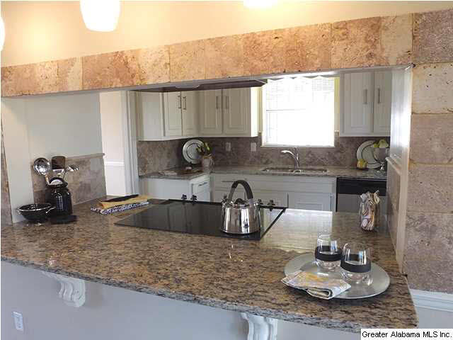 136 Pine Tree Circle Fairfield, AL 35064 - Photo 6 of 21