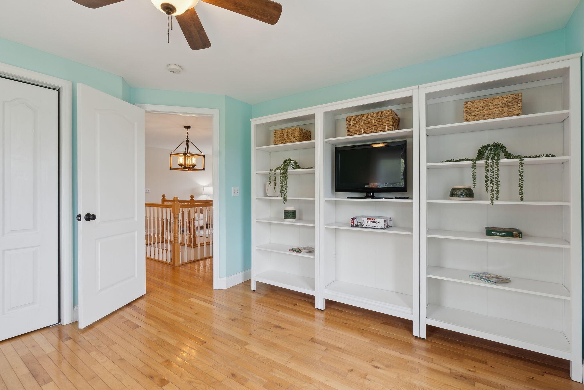4 Tamrox Drive Arundel, ME 04046 - Photo 23 of 53 Large closet