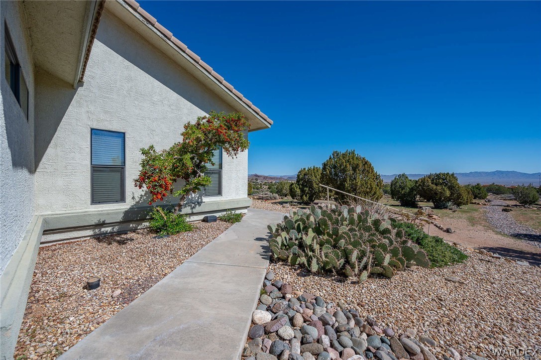 5840 North Cedar Ridge Lane Kingman, AZ 86409 - Photo 78 of 89 Yard