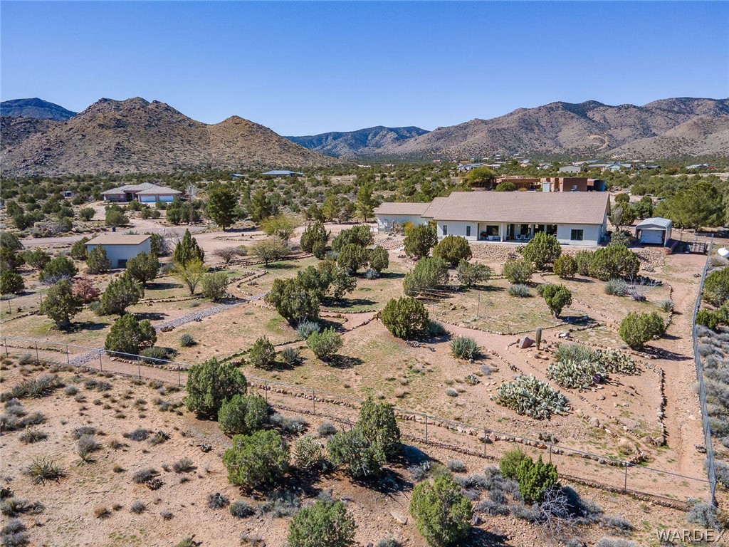5840 North Cedar Ridge Lane Kingman, AZ 86409 - Photo 85 of 89 a view of a house with a mountain