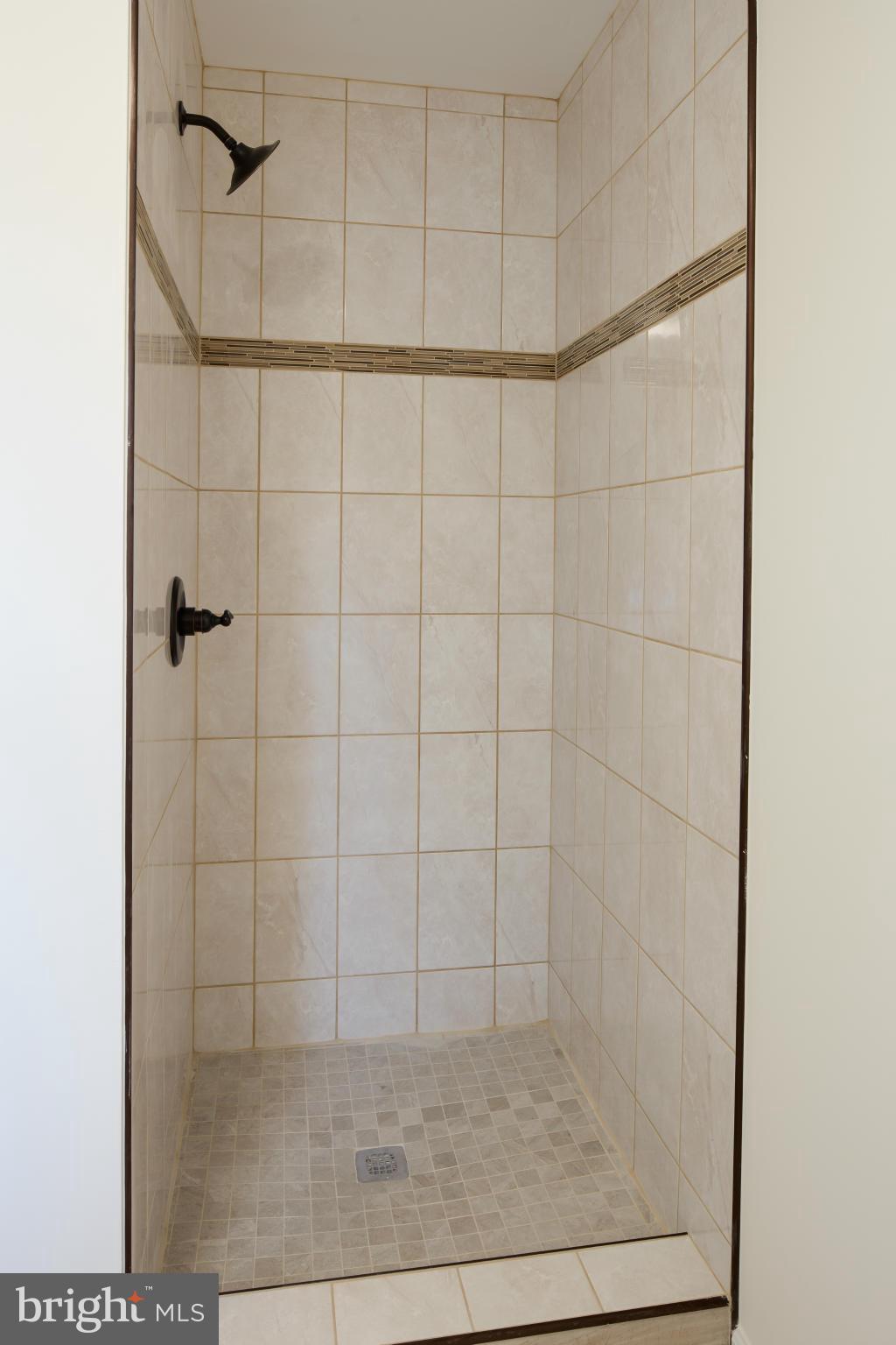 231 Poplar Road Fredericksburg, VA 22406 - Photo 13 of 27 Bath