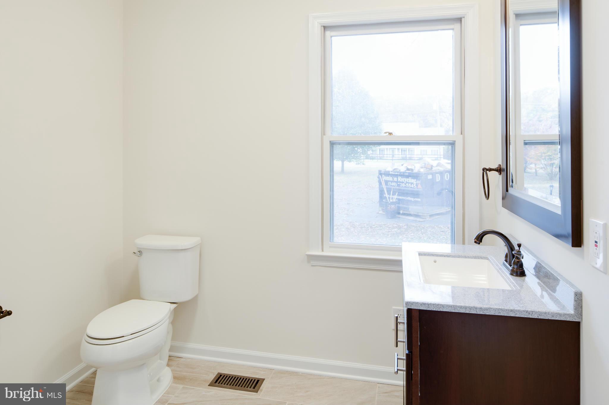 231 Poplar Road Fredericksburg, VA 22406 - Photo 14 of 27 Bath