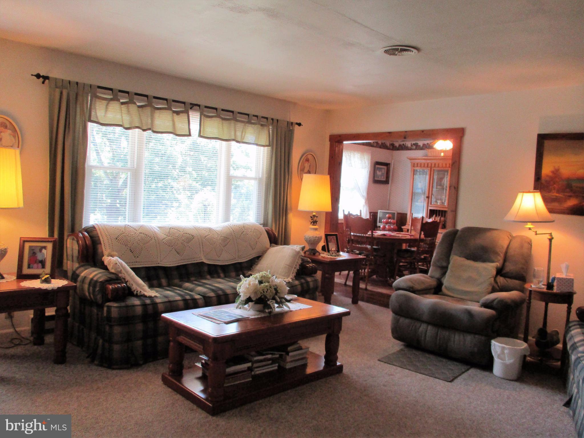 2825 Spohrs Road Berkeley Springs, WV 25411 - Photo 7 of 30 Living Room