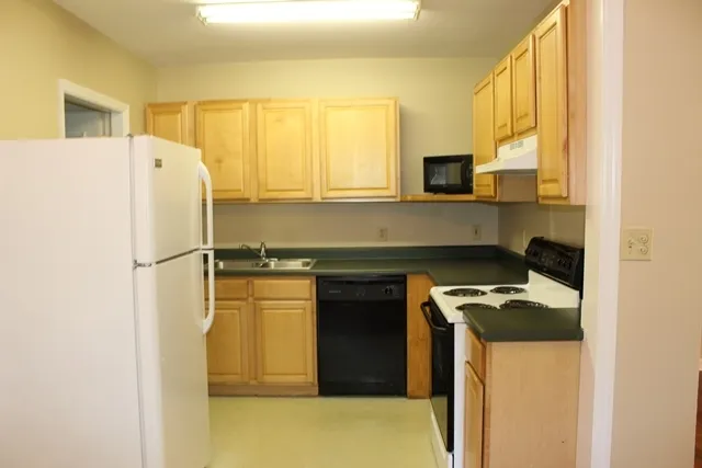 $1,495 | 781 California Street, Tallahassee, FL 32304