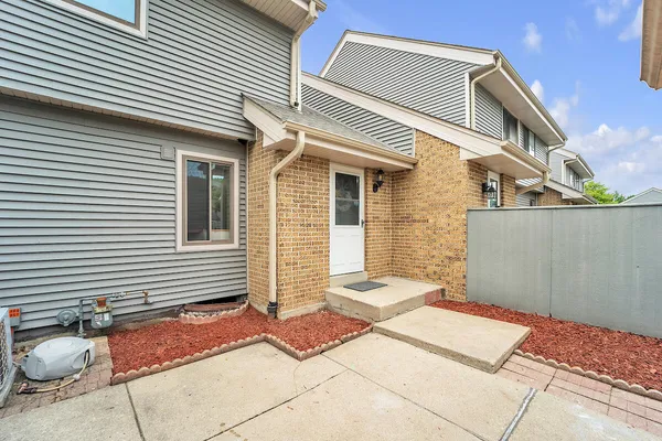 $237,000 | 4869 South 19th Street, Milwaukee, WI 53221