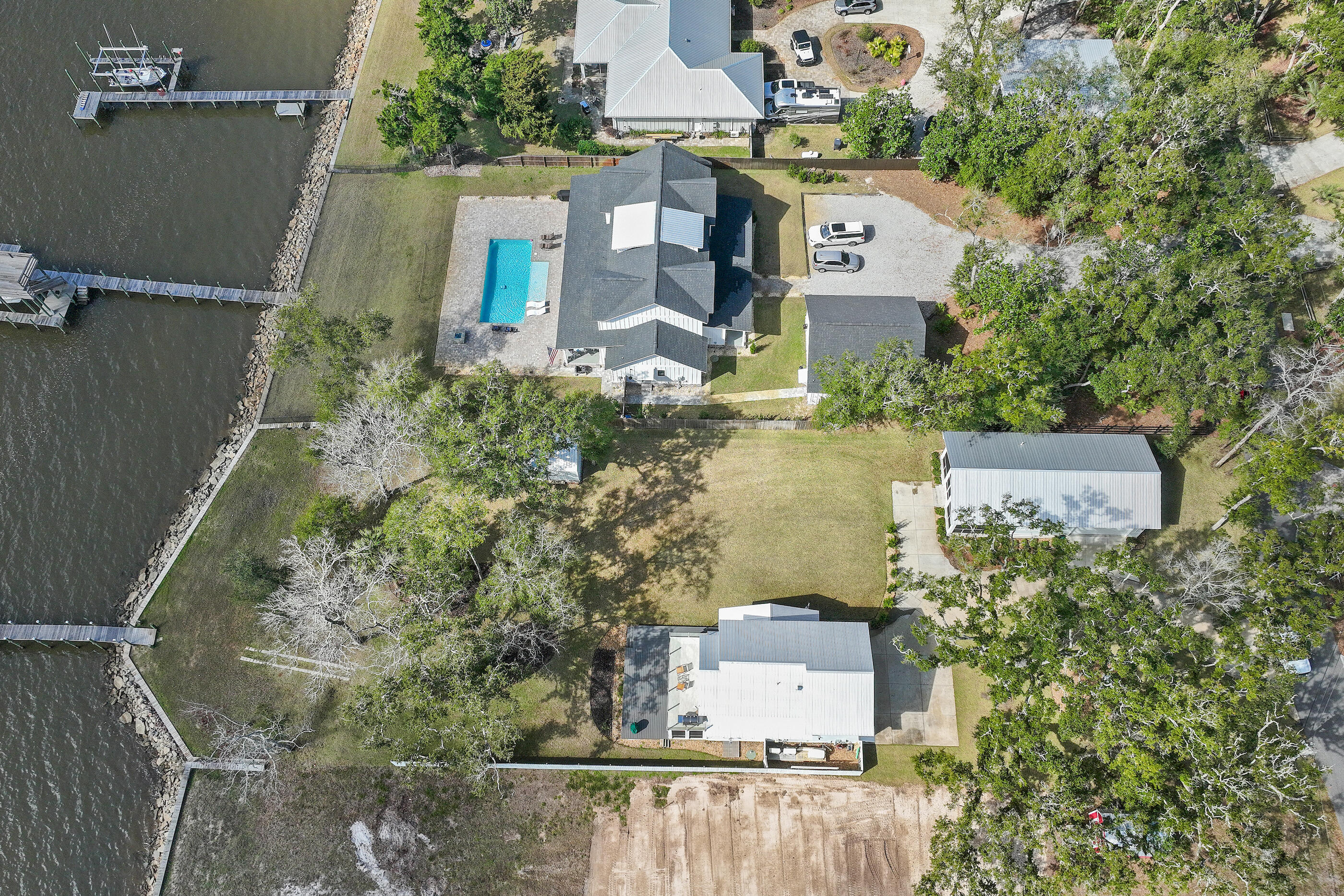 315 Red Barn Road Freeport, FL 32439 - Photo 58 of 63 .