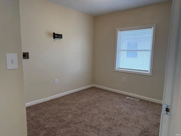 $120,000 | 307-2 North Morris Street, Farmland, IN 47340