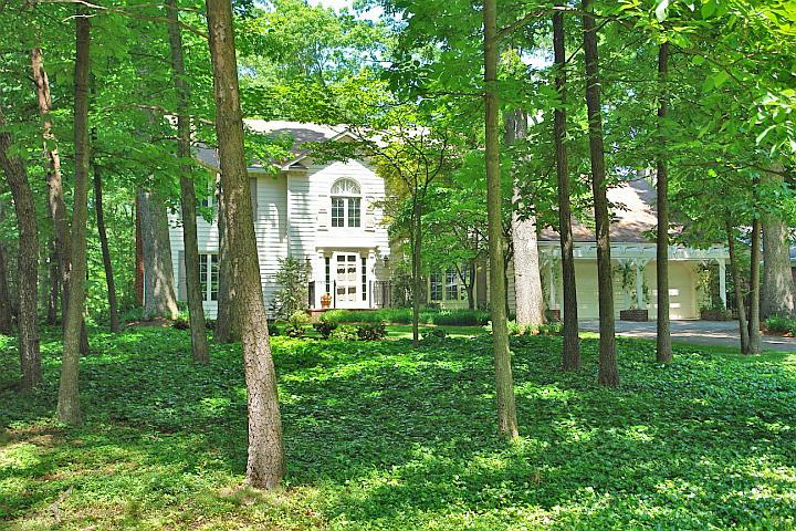 3945 Winding Way Road Southwest Roanoke, VA 24015 - Photo 1 of 35 Front