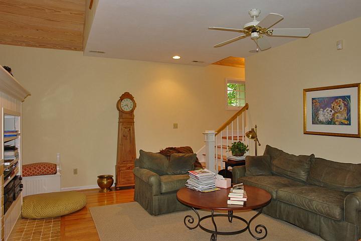 3945 Winding Way Road Southwest Roanoke, VA 24015 - Photo 21 of 35 family room
