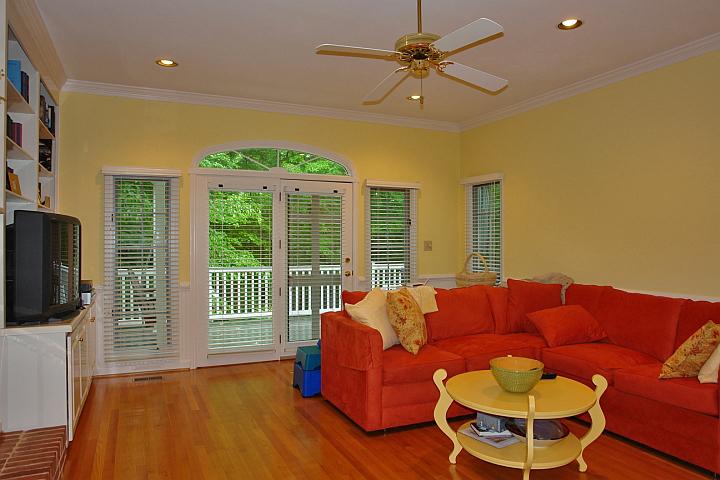 3945 Winding Way Road Southwest Roanoke, VA 24015 - Photo 10 of 35 living room