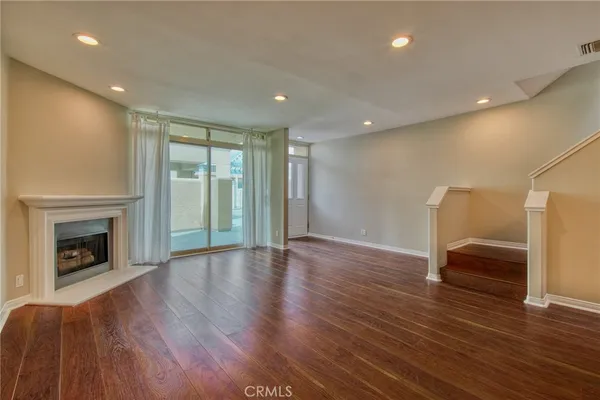 $4,300 | 14101 Dickens Street, Unit 9, Sherman Oaks, CA 91423