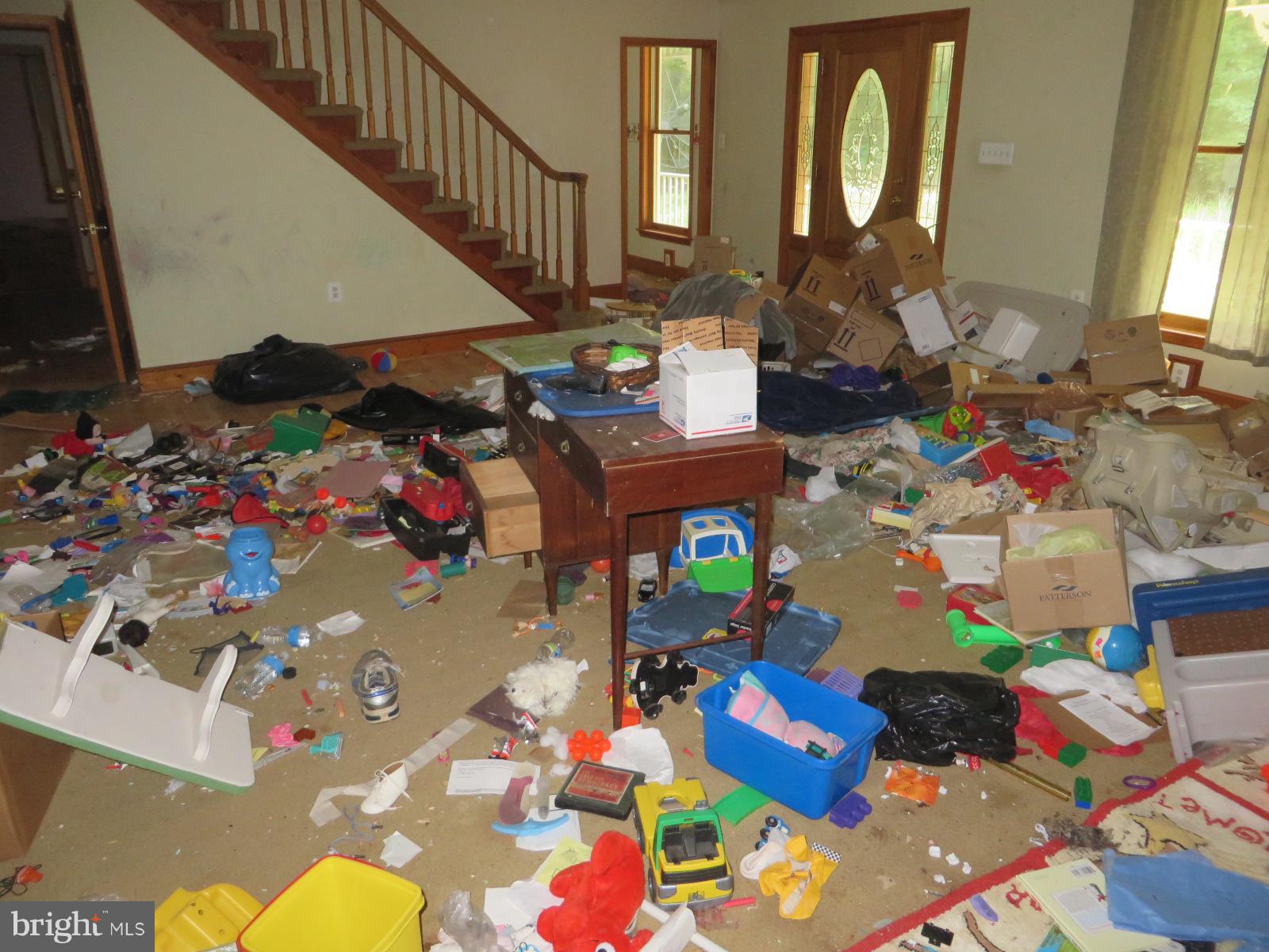 6350 Fenwick Road Bryans Road, MD 20616 - Photo 10 of 30 Living Room