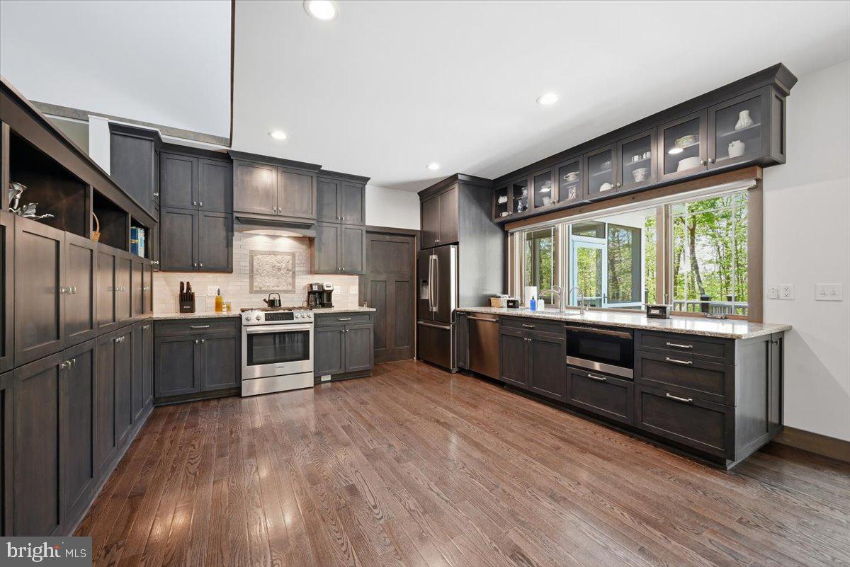 115 Ridgewood Lane Hawley, PA 18428 - Photo 25 of 105