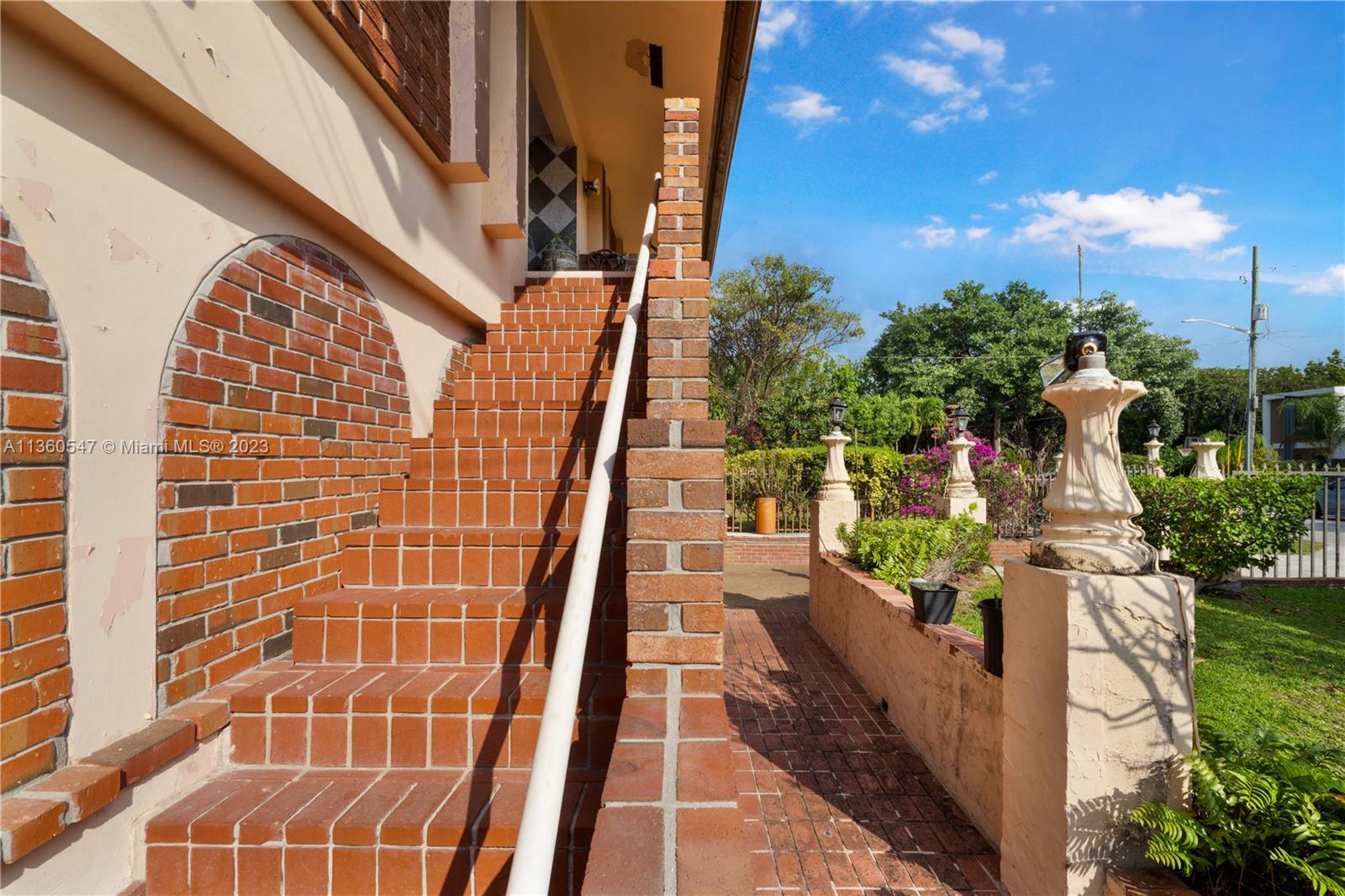 30 Southwest 21st Road Miami, FL 33129 - Photo 23 of 30 a view of an entryway