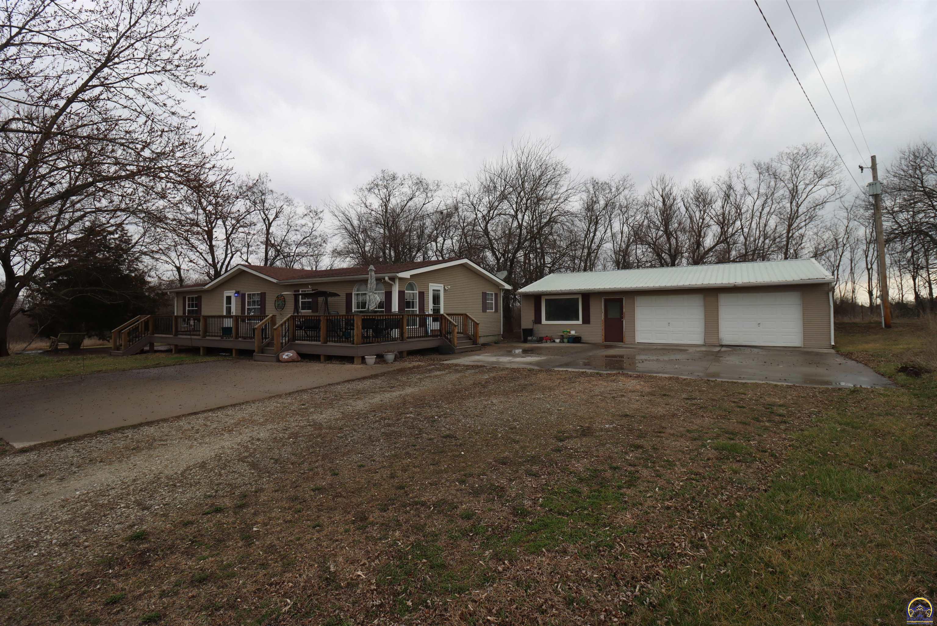 25030 Q4 Road Holton, KS 66436 - Photo 3 of 11