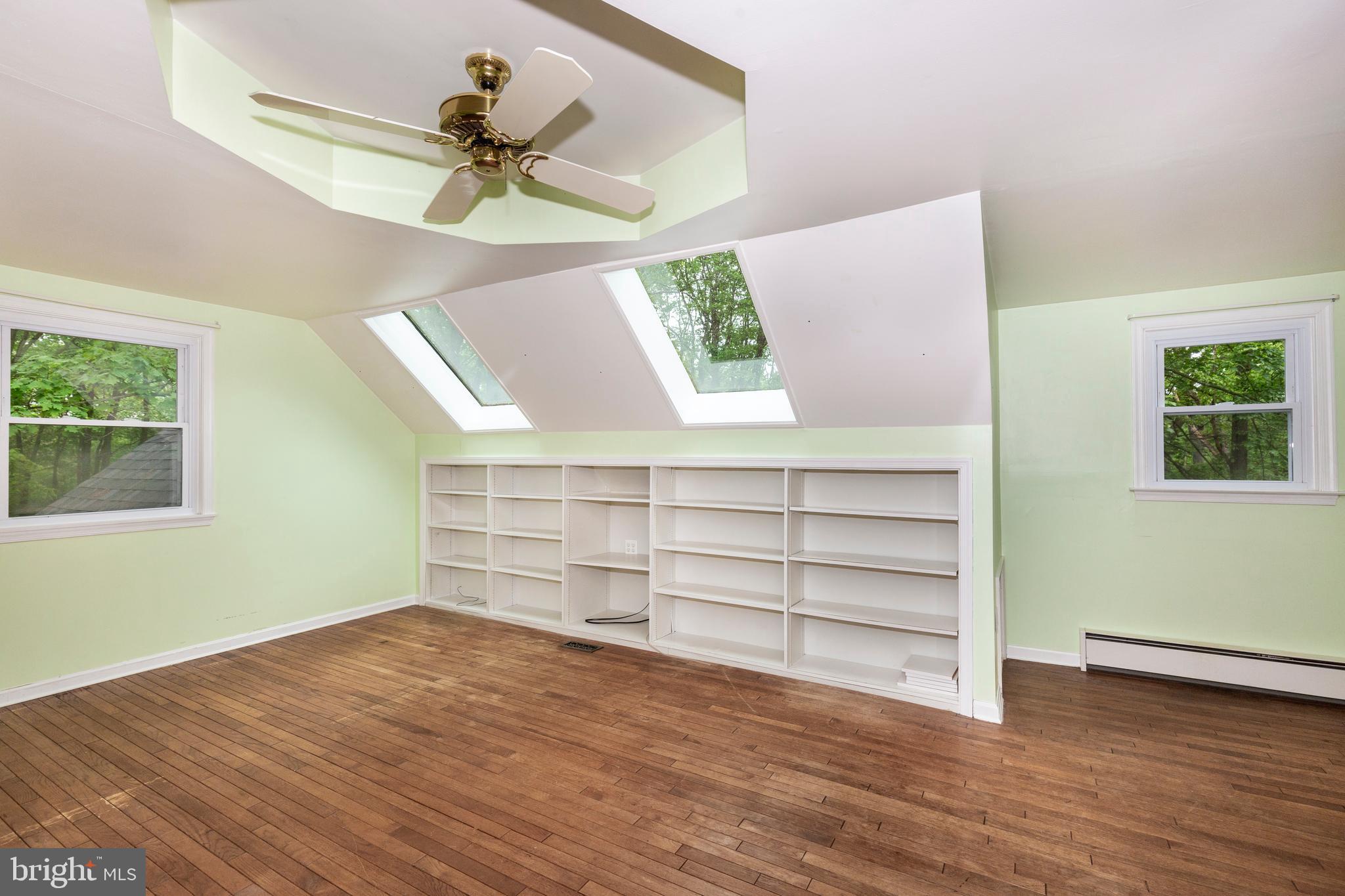 622 Stone Road Westminster, MD 21158 - Photo 46 of 76 Built-ins