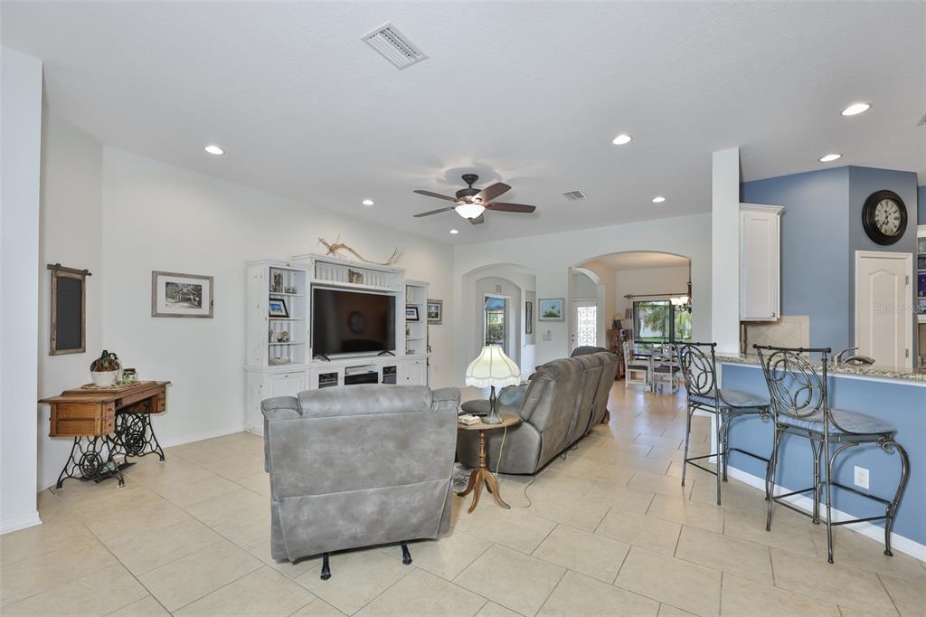 5305 Moon Shell Drive Apollo Beach, FL 33572 - Photo 15 of 62