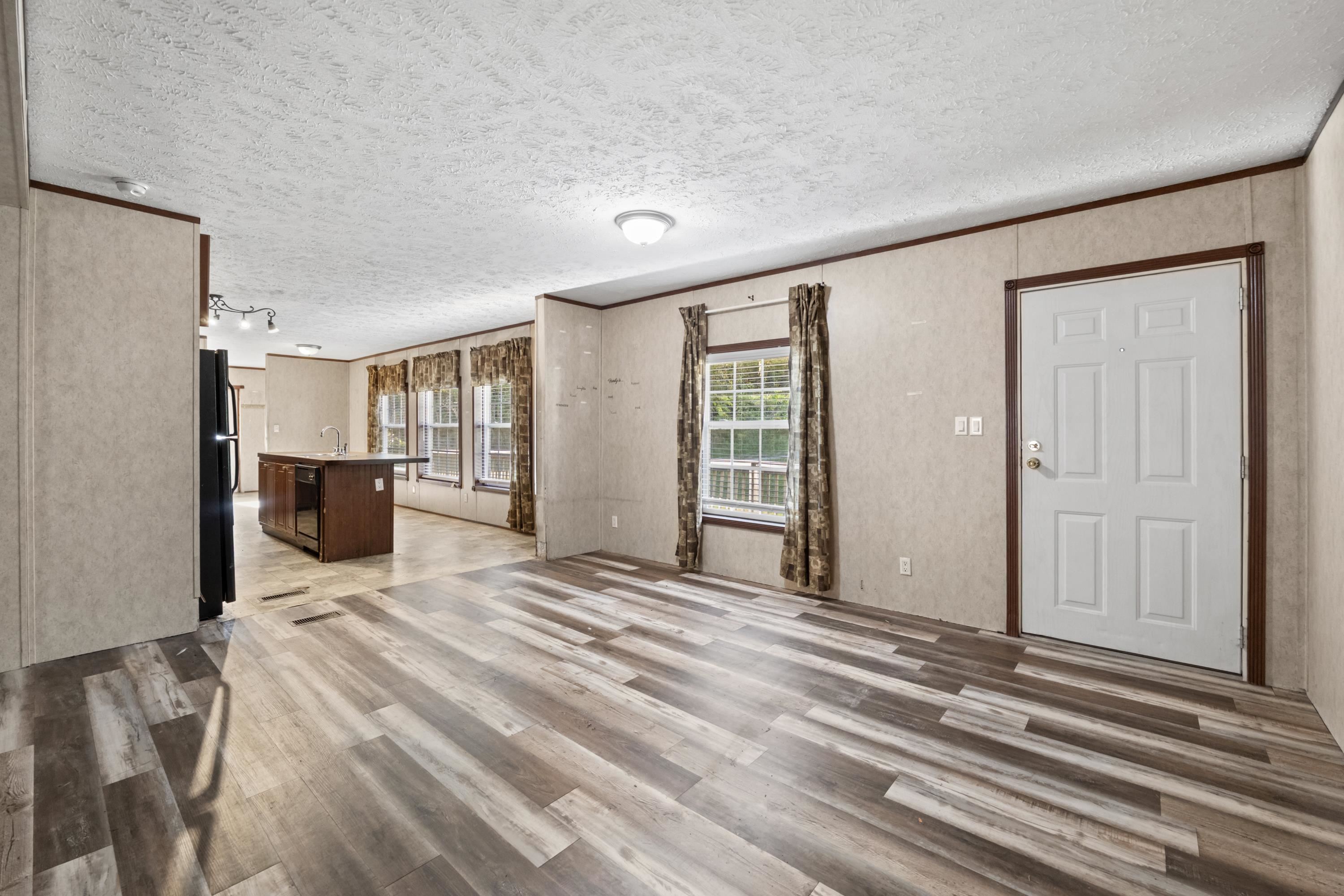16028 Ellington Run Road Ashland, KY 41102 - Photo 10 of 29