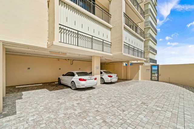 $10,000 | 3009 South Ocean Boulevard, Unit 902, Highland Beach, FL 33487