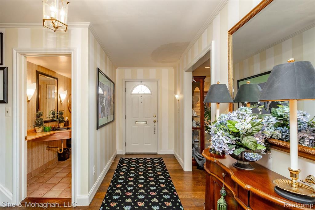 319 Touraine Road Grosse Pointe Farms, MI 48236 - Photo 27 of 59