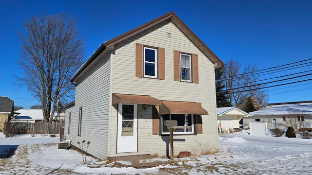 $149,900 | 213 West Wescott Avenue, Shawano, WI 54166