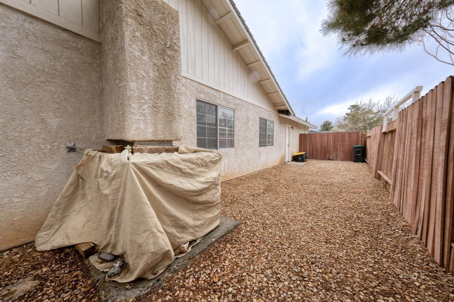 800 Valarie Street Ridgecrest, CA 93555 - Photo 29 of 39 a view of a house with a yard