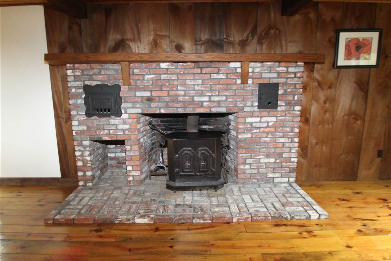 42 Lake Shore Road Salem, NH 03079 - Photo 7 of 22 Gallery Image 7