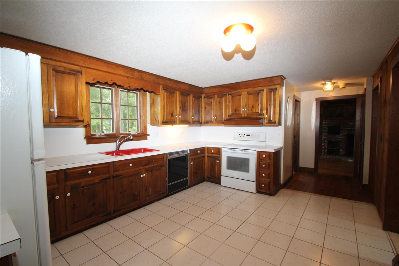 42 Lake Shore Road Salem, NH 03079 - Photo 8 of 22 Gallery Image 8