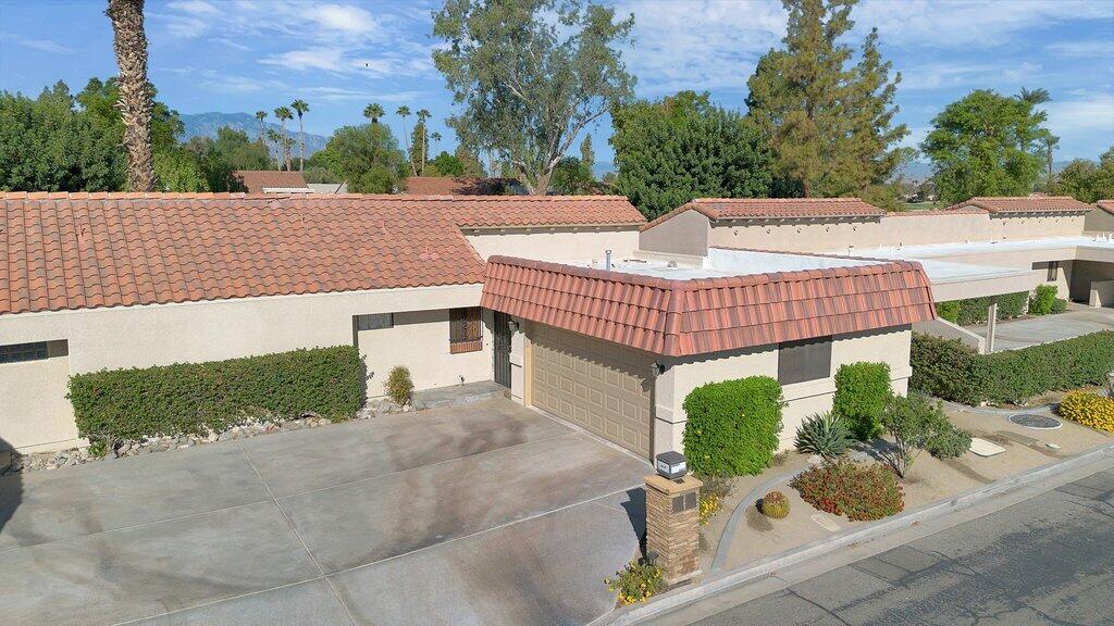 41071 Preston Trail Palm Desert, CA 92211 - Photo 17 of 29 an aerial view of a house with garden and plants