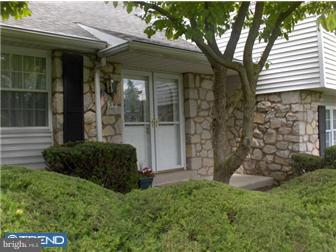 34 Rotterdam Road West Holland, PA 18966 - Photo 2 of 12