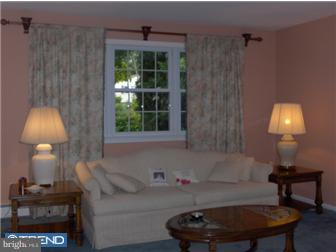 34 Rotterdam Road West Holland, PA 18966 - Photo 5 of 12