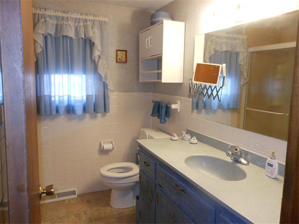 1074 Shaker Road Westfield, MA 01085 - Photo 9 of 15 Gallery Image 9