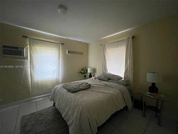 $1,500 | 55 Northwest 69th Street, Unit W, Miami, FL 33150