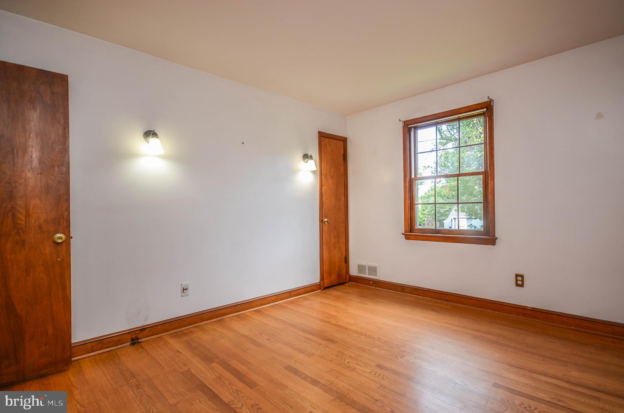 2034 Glen Ross Road Silver Spring, MD 20910 - Photo 13 of 40