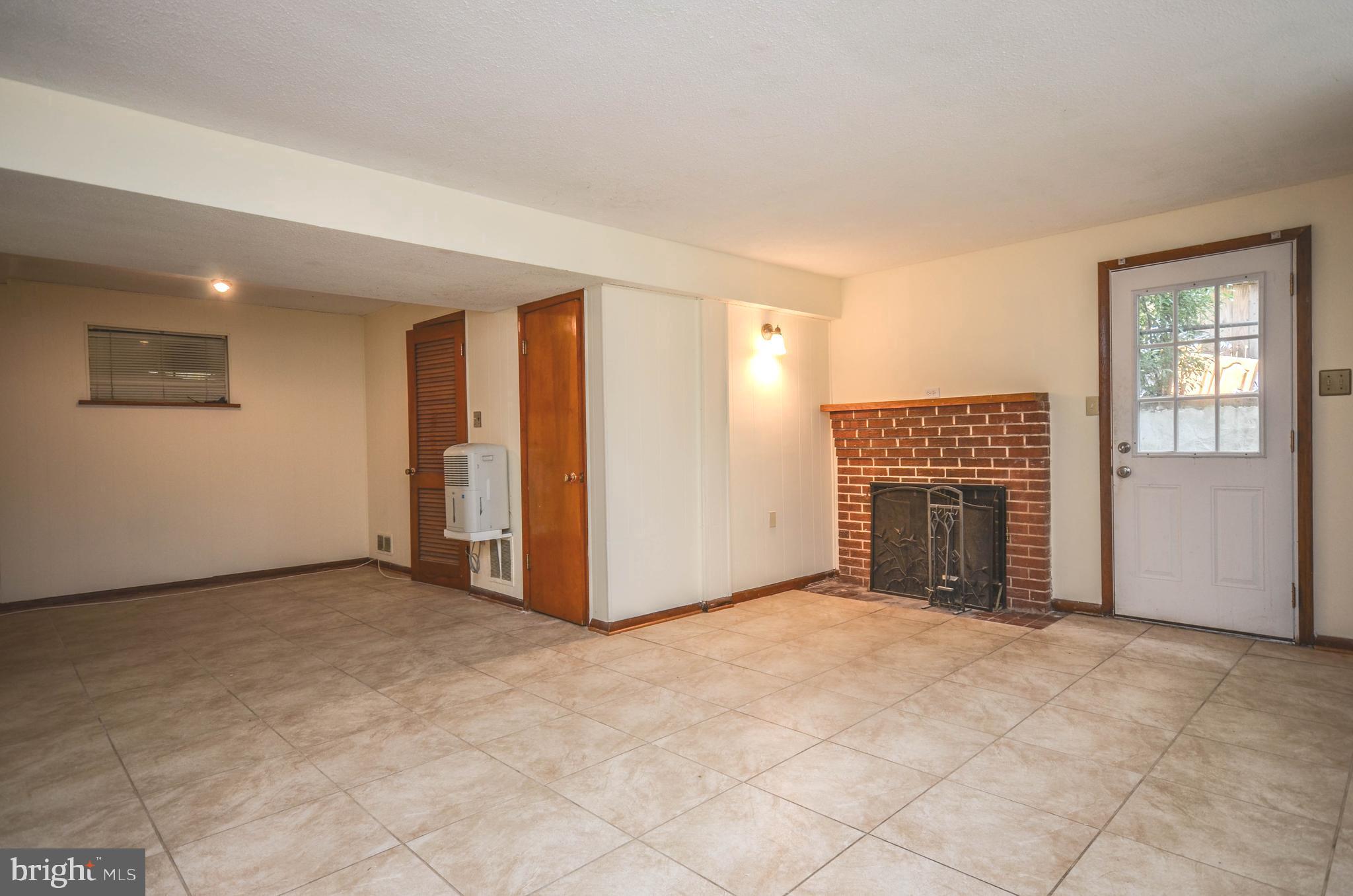 2034 Glen Ross Road Silver Spring, MD 20910 - Photo 22 of 40