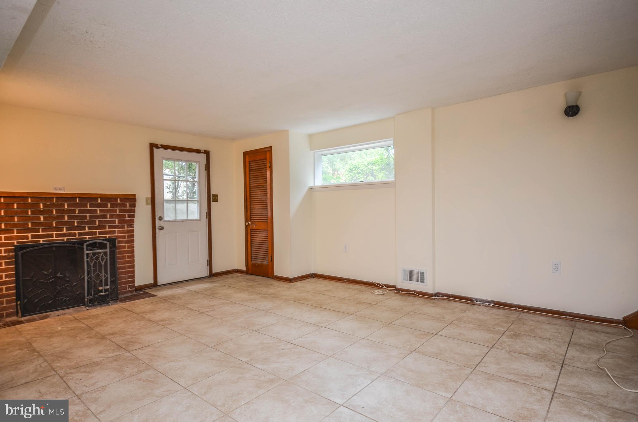2034 Glen Ross Road Silver Spring, MD 20910 - Photo 25 of 40