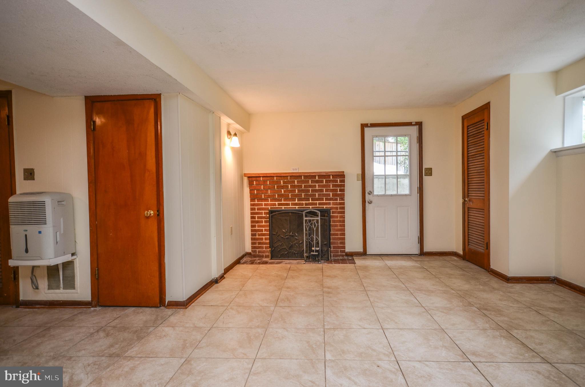 2034 Glen Ross Road Silver Spring, MD 20910 - Photo 26 of 40